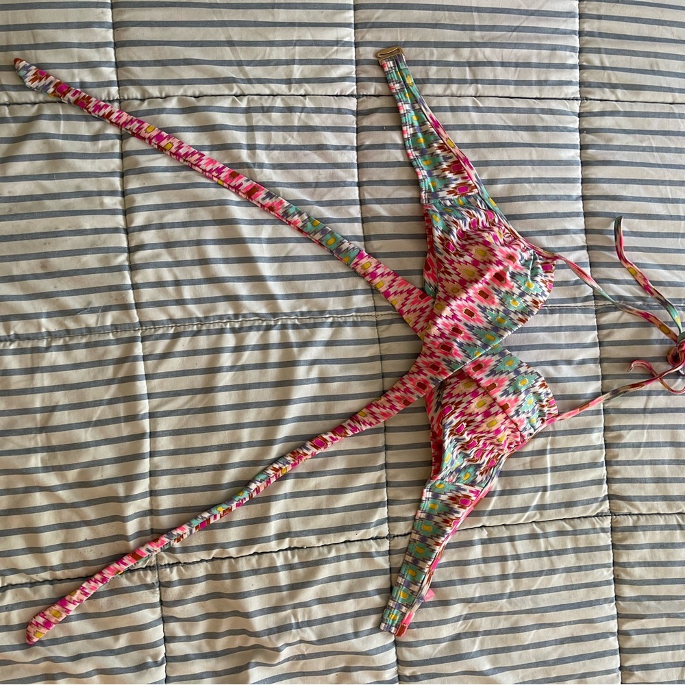 VS wrap around bikini top